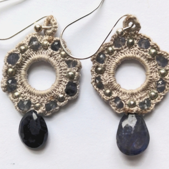 New Hand crocheted Amethyst earrings.  Small gems & silver beads.  Thailand. - Picture 1 of 4